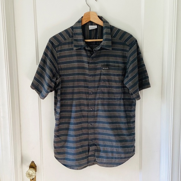 Columbia Men's Shoals Point Short Sleeve Shirt Size M Snaps Gray Stripe Cotton - Picture 3 of 13